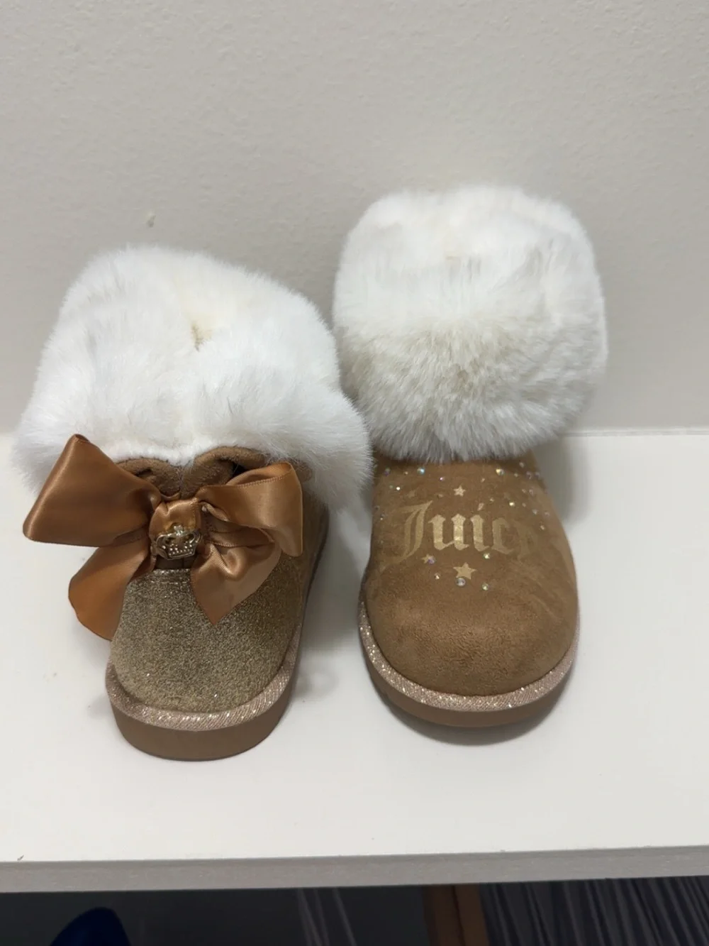 Juicy Couture Kids Tan Boot with White Faux-Fur Cuff